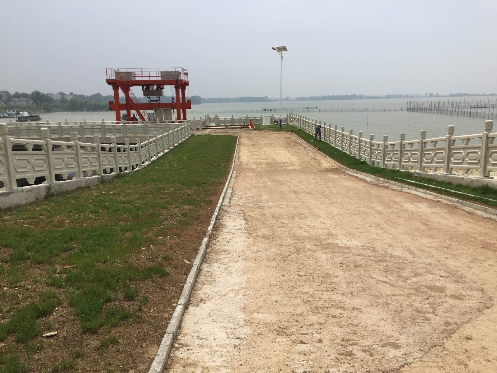 雕花仿石欄桿1.jpg 雕花仿石欄桿1.jpg