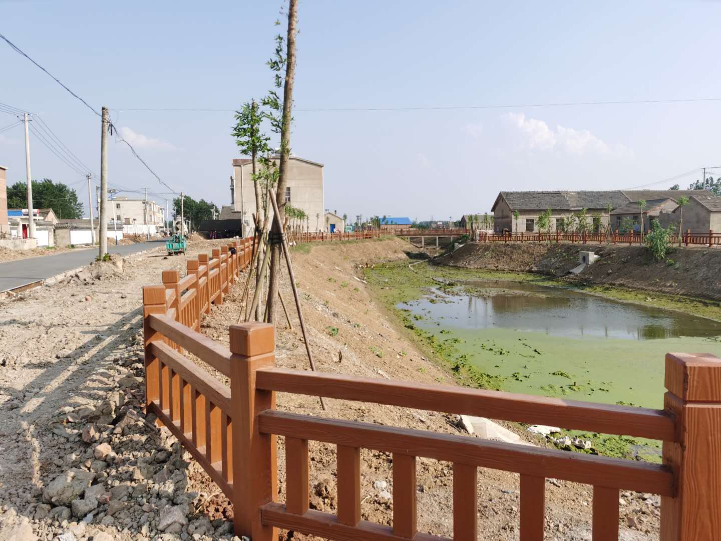 定遠(yuǎn)齋郎仿木護(hù)欄2.jpg 定遠(yuǎn)齋郎仿木護(hù)欄2.jpg